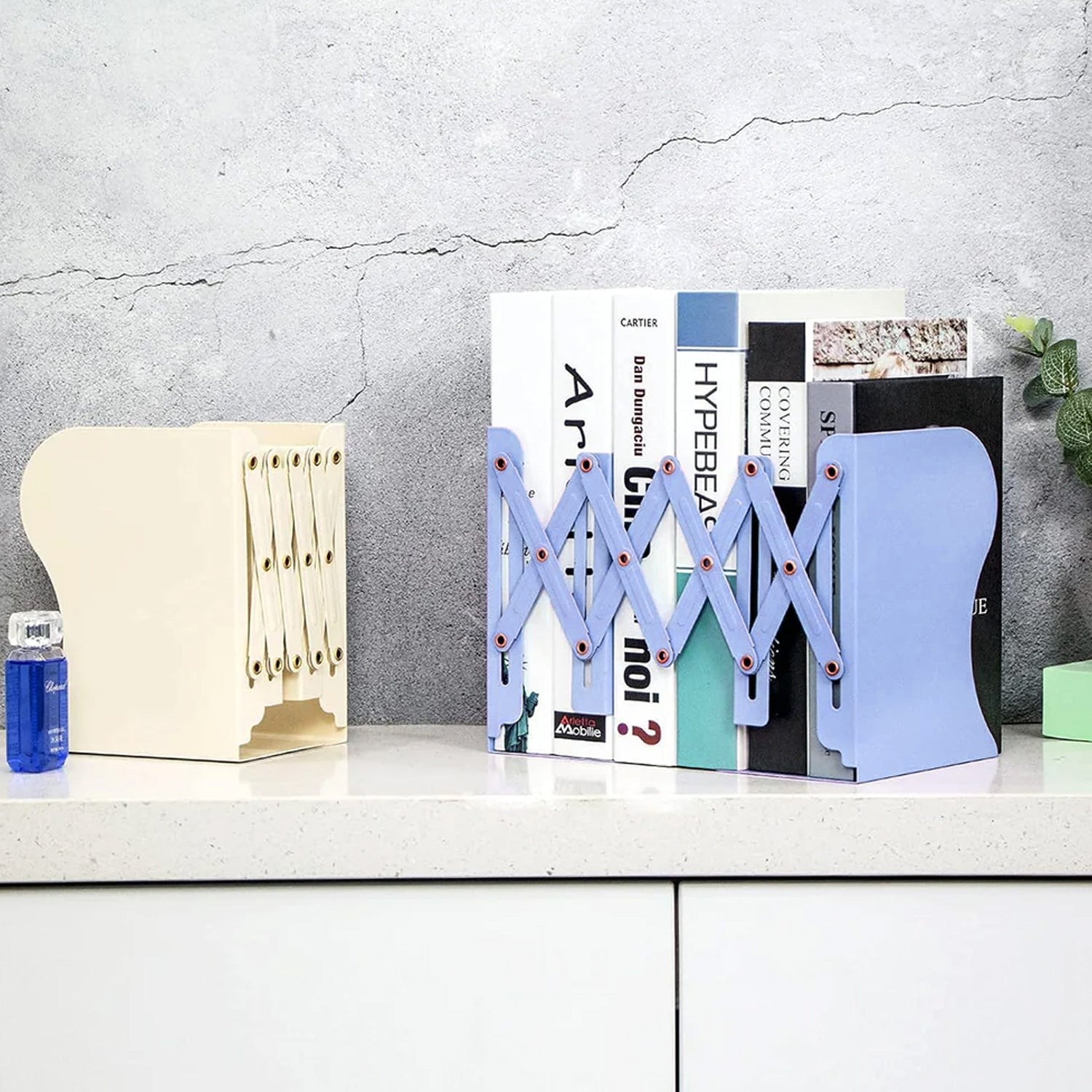 Adjustable Book Organizer Stand – Expandable, Space-Saving Design