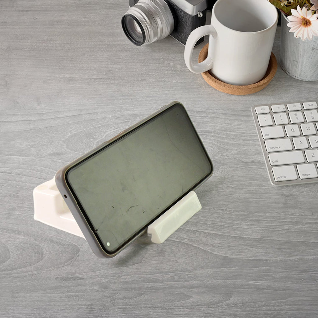 Plastic Mobile Phone Stand Ð Wall Mounted Organizer & Charger