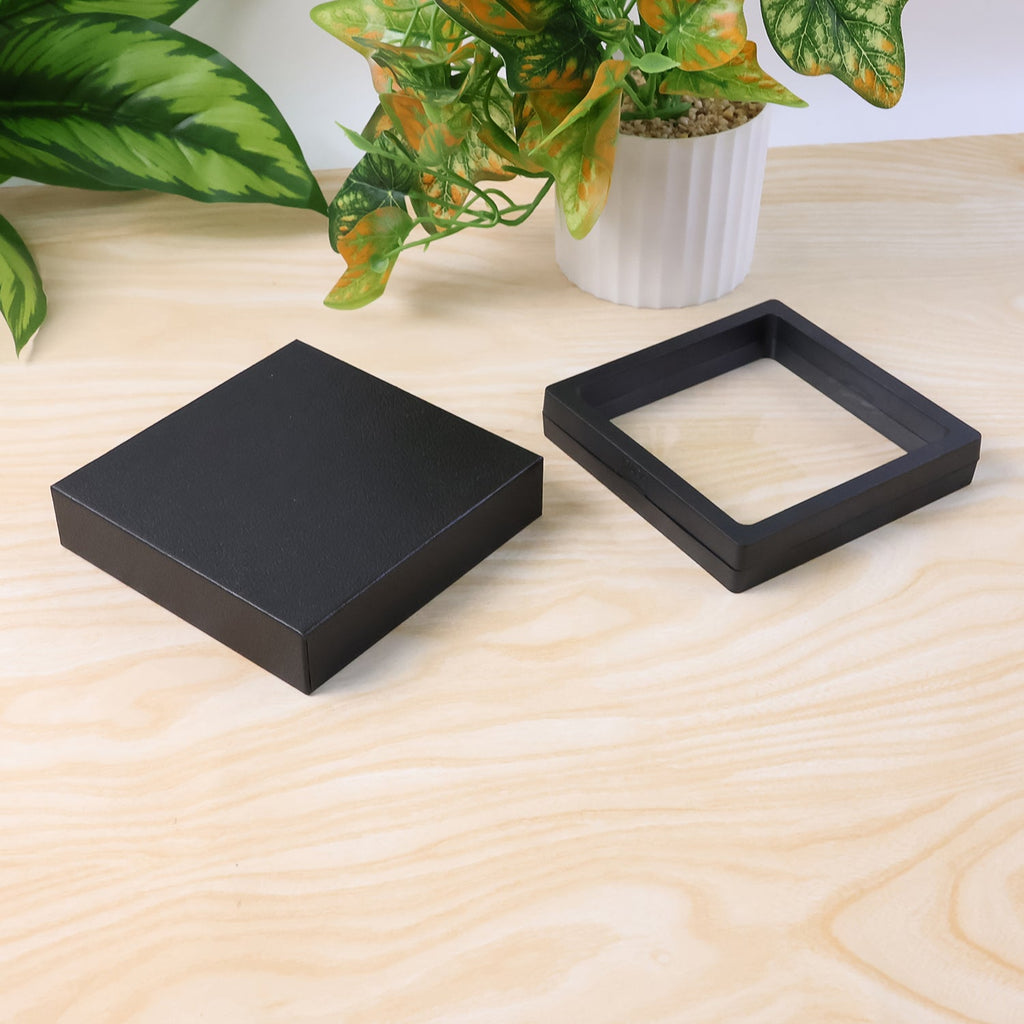 Transparent Jewellery Display Box Ð Floating 3D Effect for Showcasing
