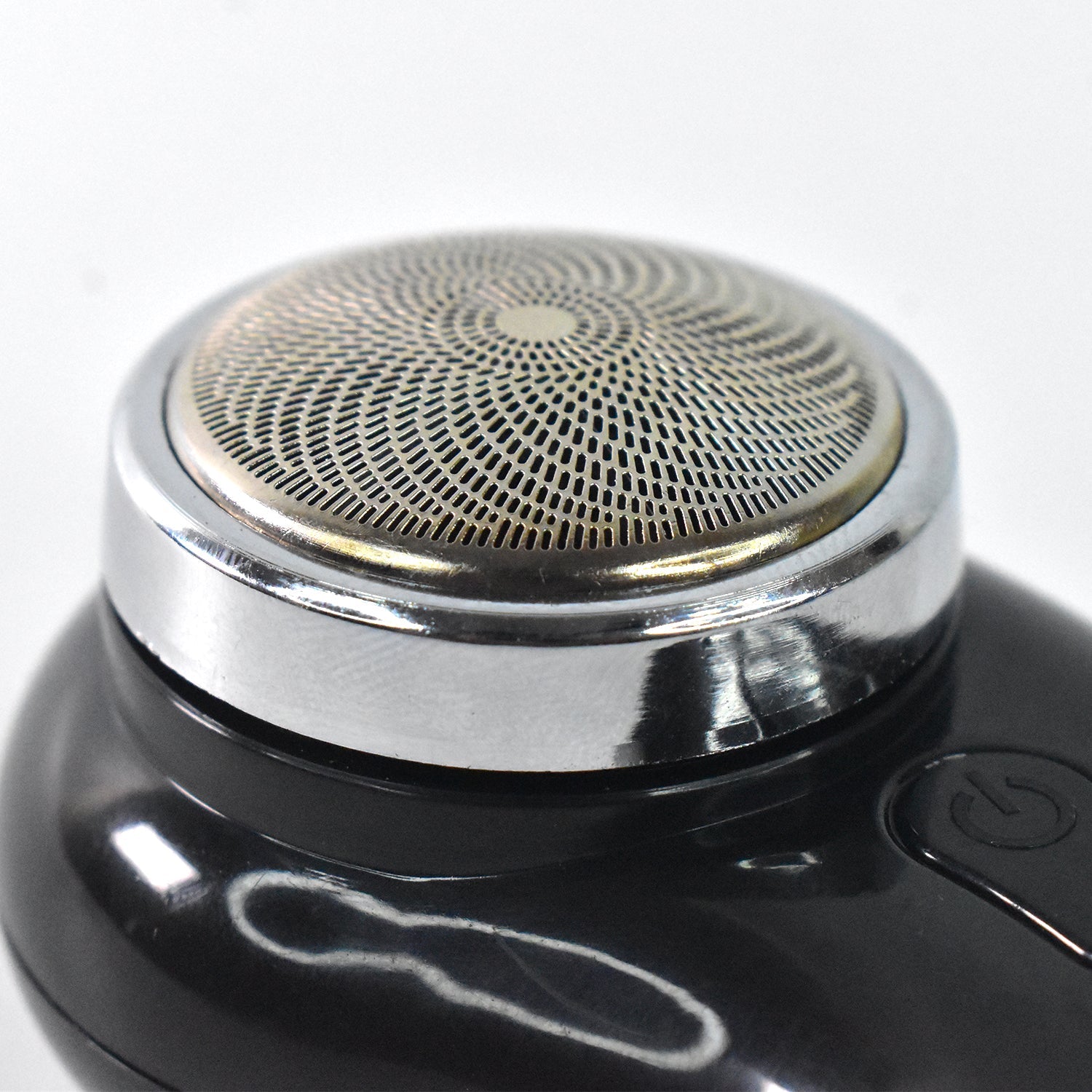 Portable Electric Shaver – Powerful USB Rechargeable Trimmer