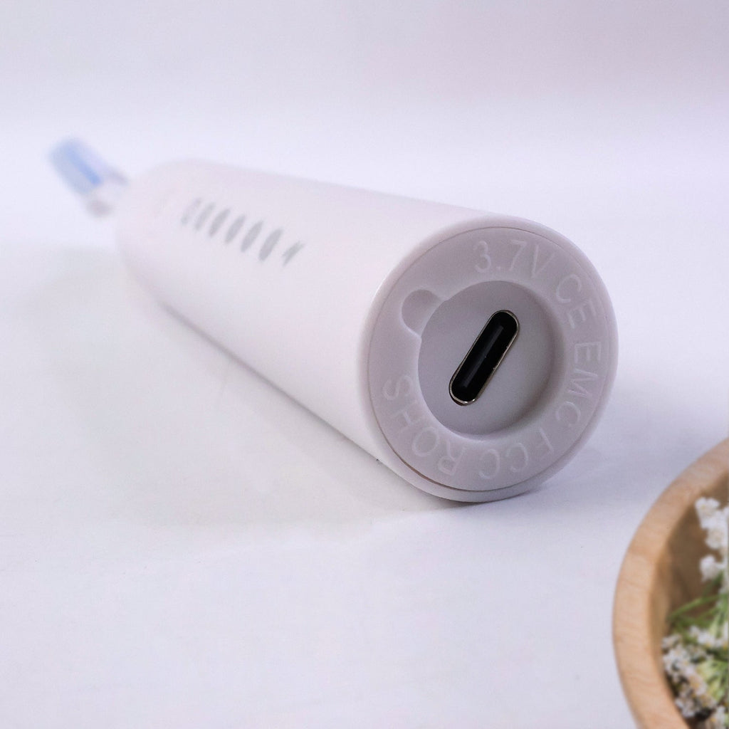 Electric Toothbrush – Rechargeable with 3 Extra Replacement Heads