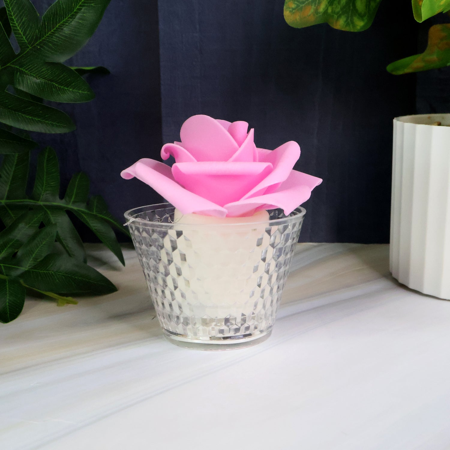 Rose Shaped Flameless LED Candles – Elegant Romantic Decor Set