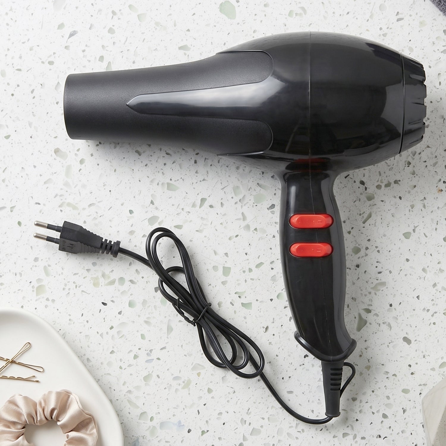Portable Hair Dryer Ð Compact & Foldable for Travel Use