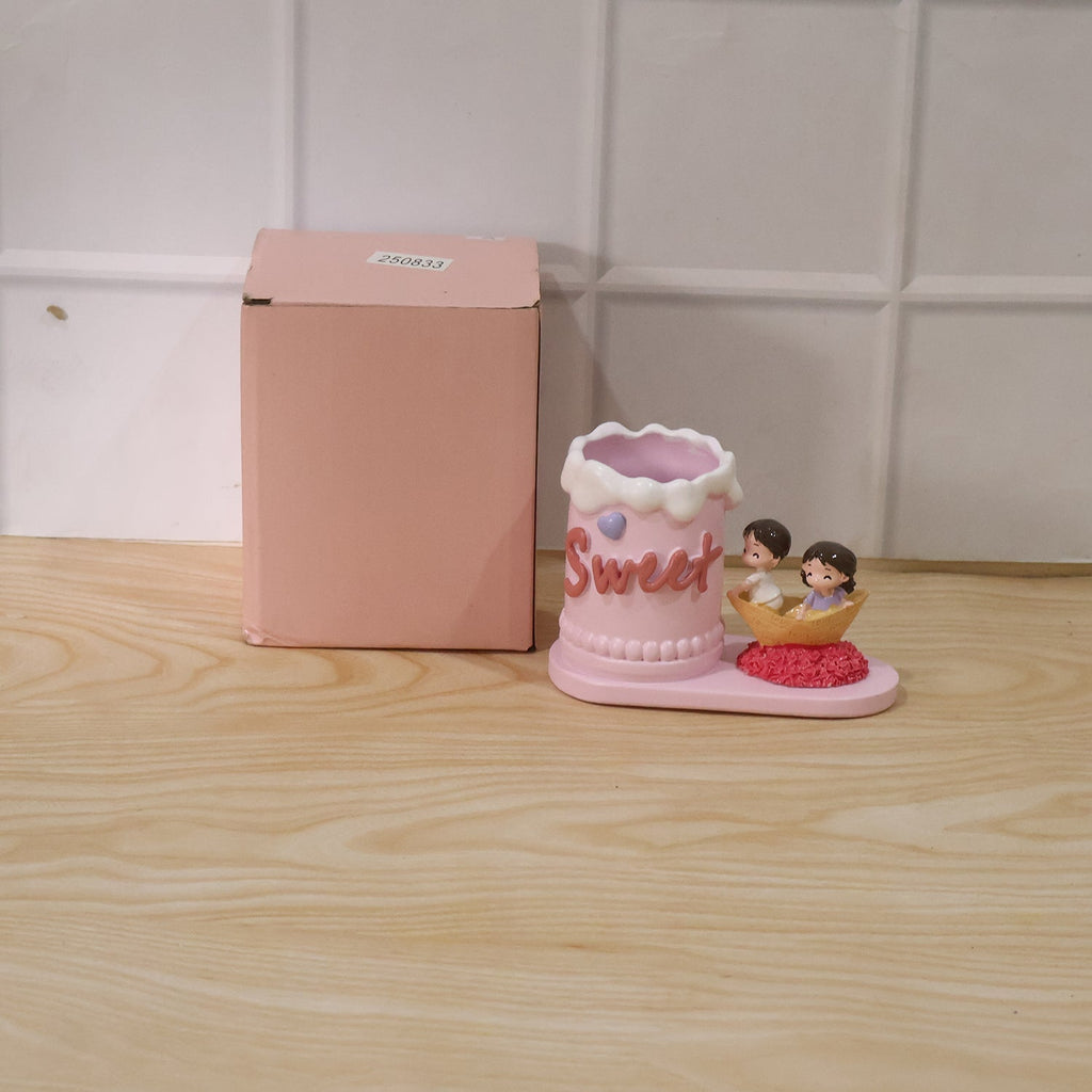 Pen Holder Stand Ð Decorative Resin Desk Organizer for Home & Office