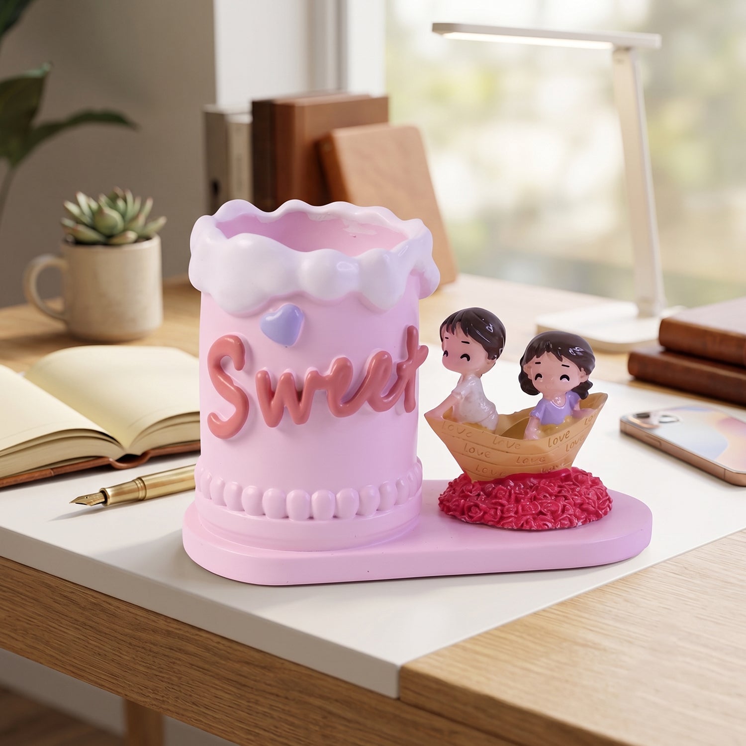 Pen Holder Stand Ð Decorative Resin Desk Organizer for Home & Office