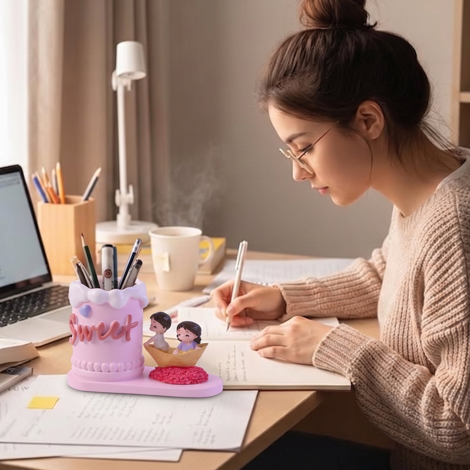 Pen Holder Stand Ð Decorative Resin Desk Organizer for Home & Office