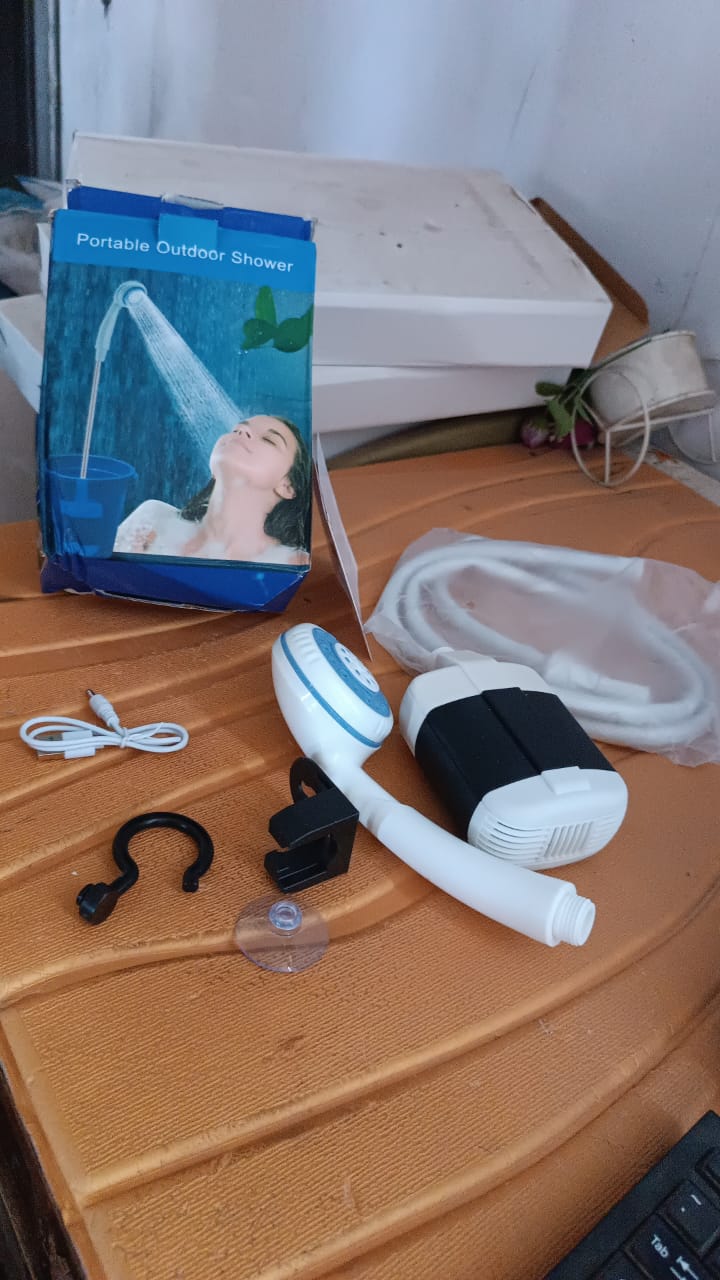 Portable Outdoor Shower Kit – USB Rechargeable Pump for Camping Comfort