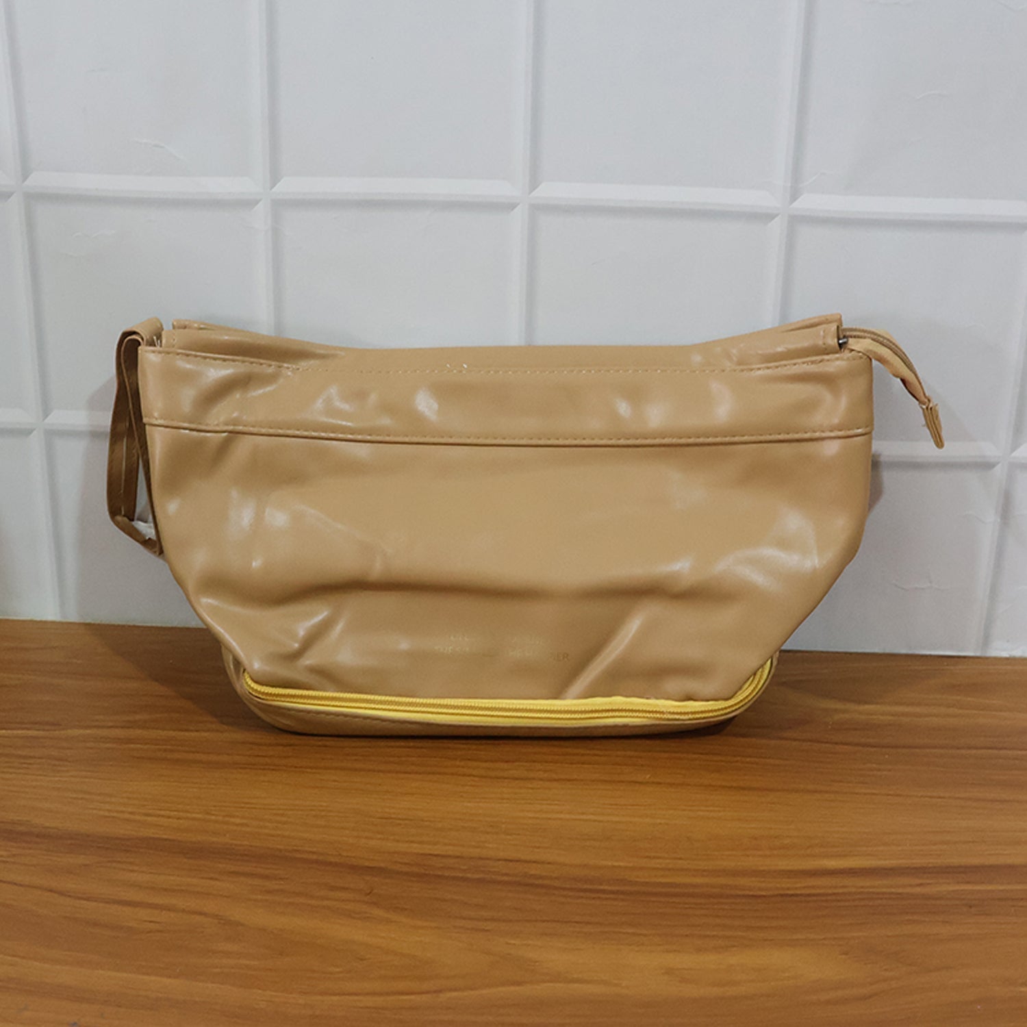Makeup Storage Bag – Spacious Dual-Compartment Organizer