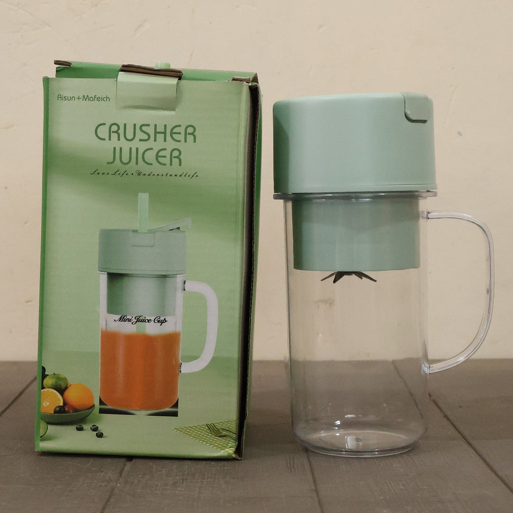 Portable Electric Juicer Ð Compact & Rechargeable for Fresh Juices