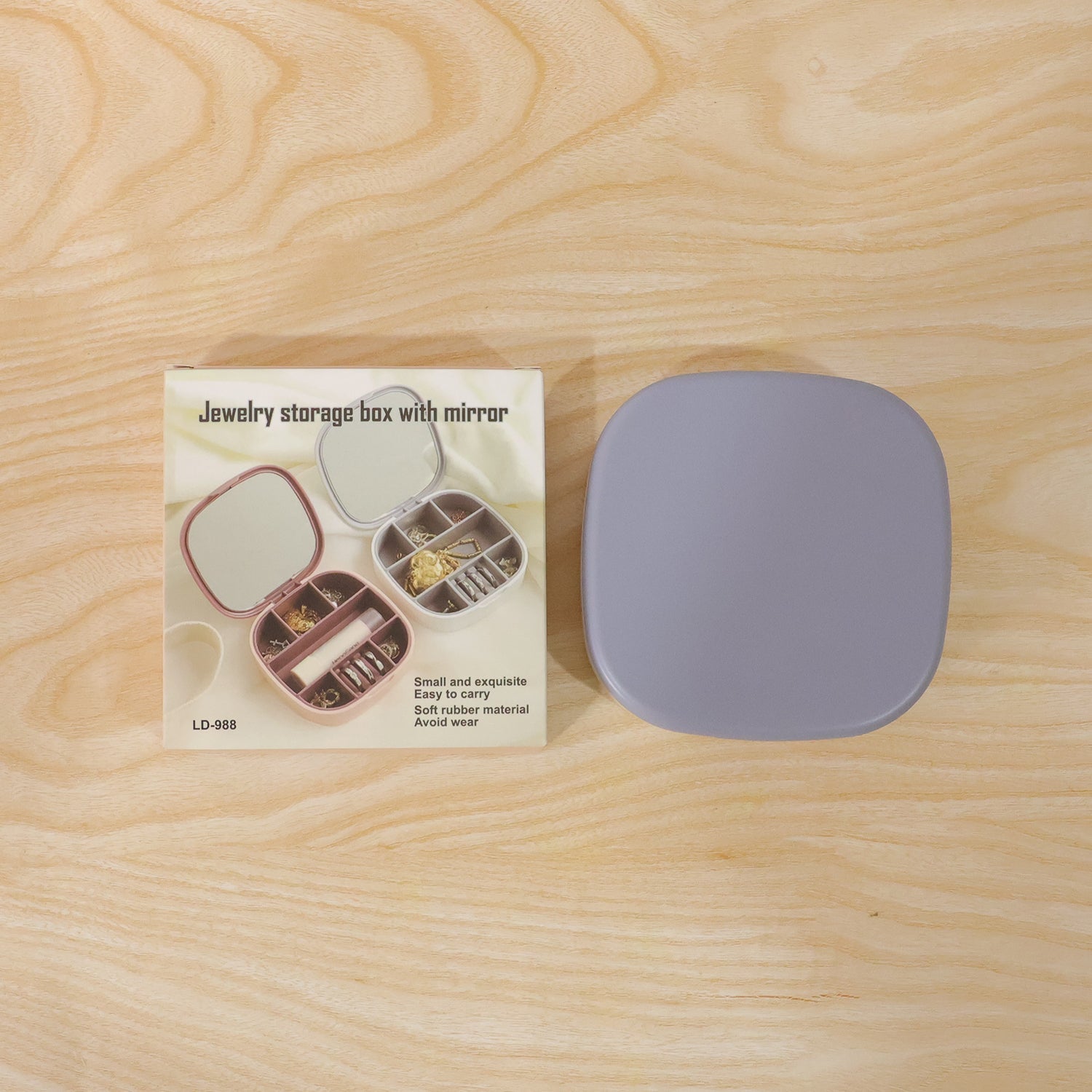 Plastic Jewelry Storage Box Ð Compact & Travel-Friendly Organizer