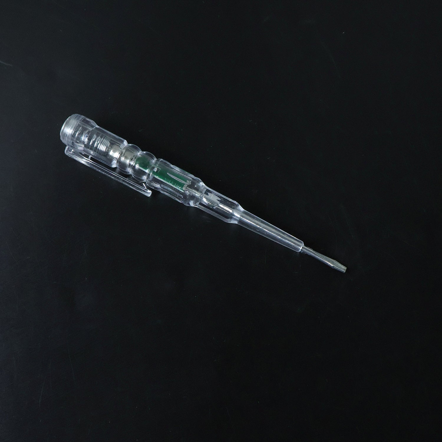 Digital Voltage Tester Pen – Rapid & Safe Electrical Detection