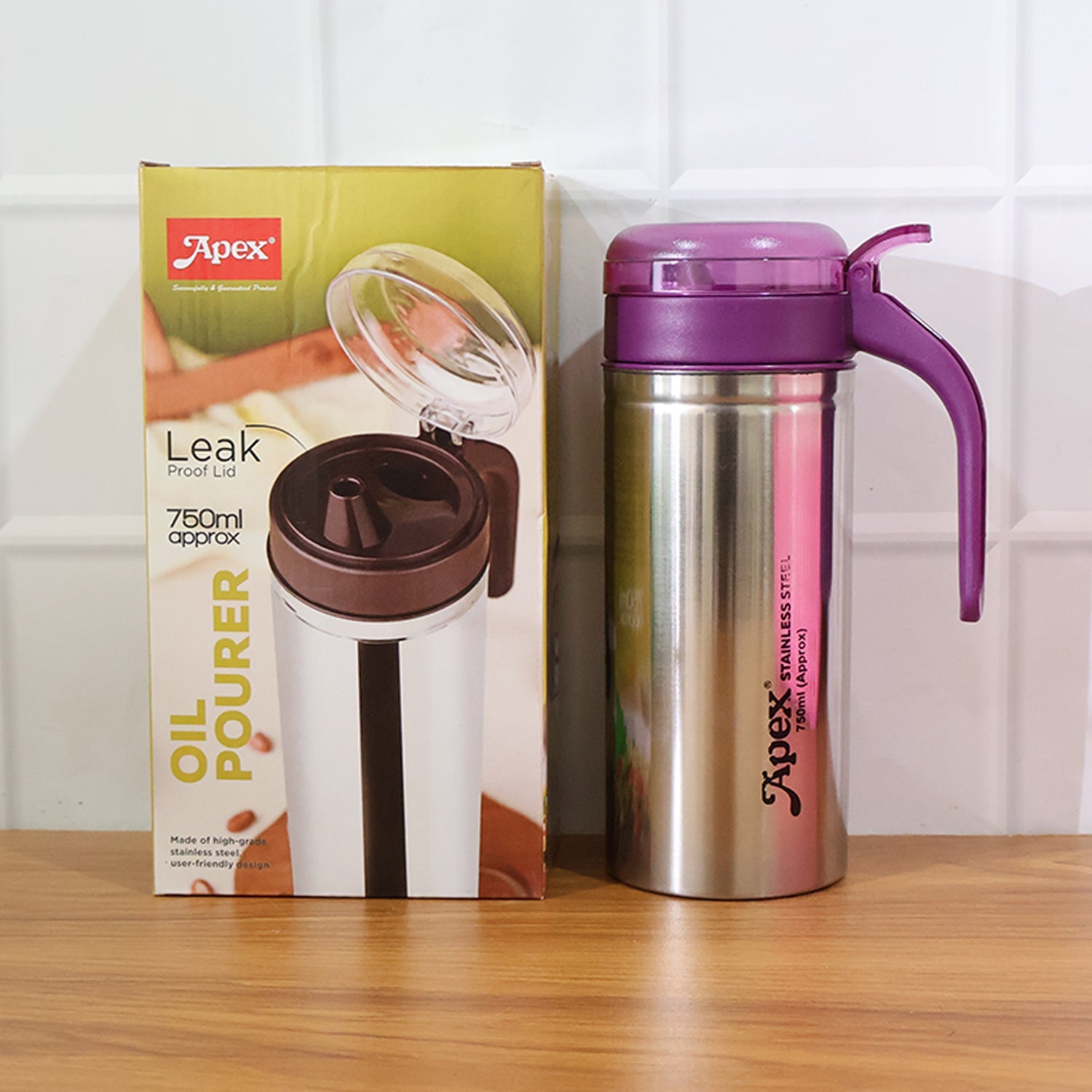 Stainless Steel Oil Pourer 750ml – Anti-Drip, Ergonomic Handle