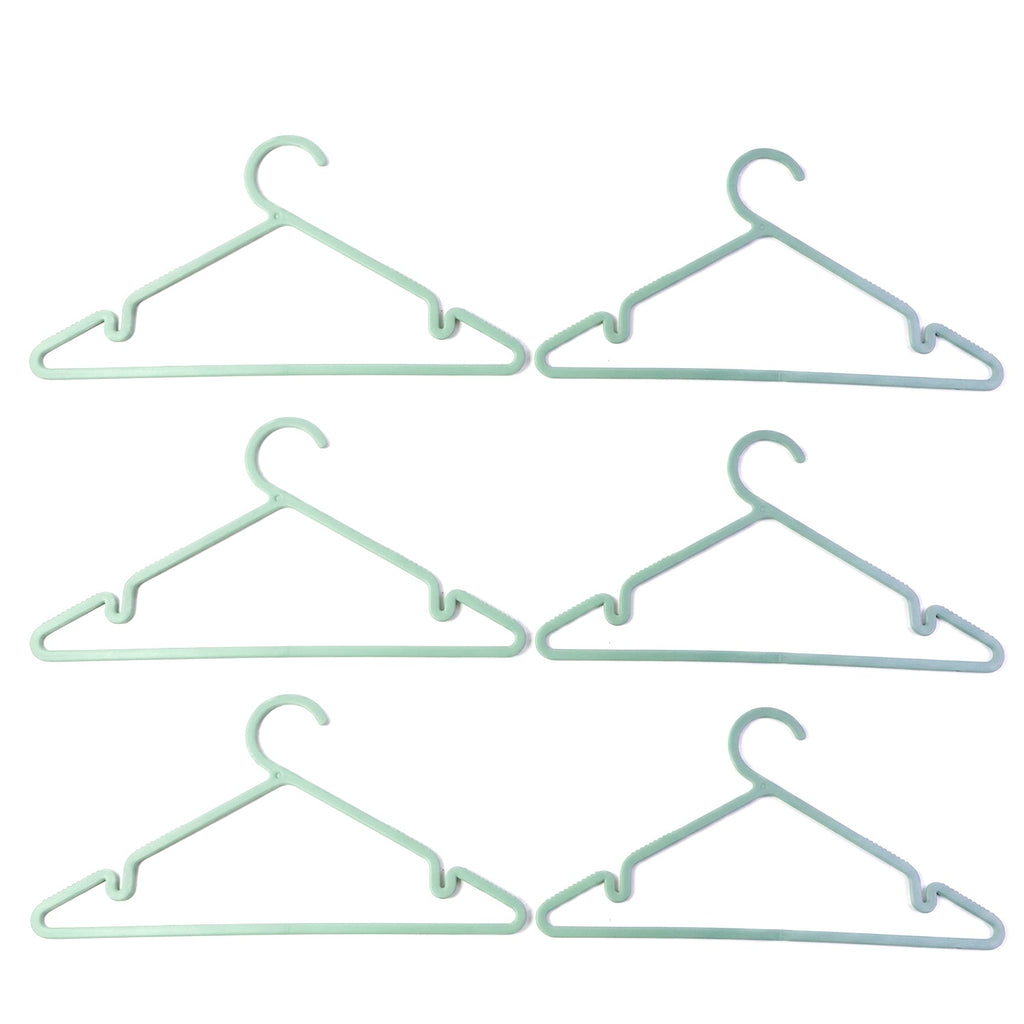 Plastic Clothes Hangers Ð Non-Slip Design for Safe Grip and Organization