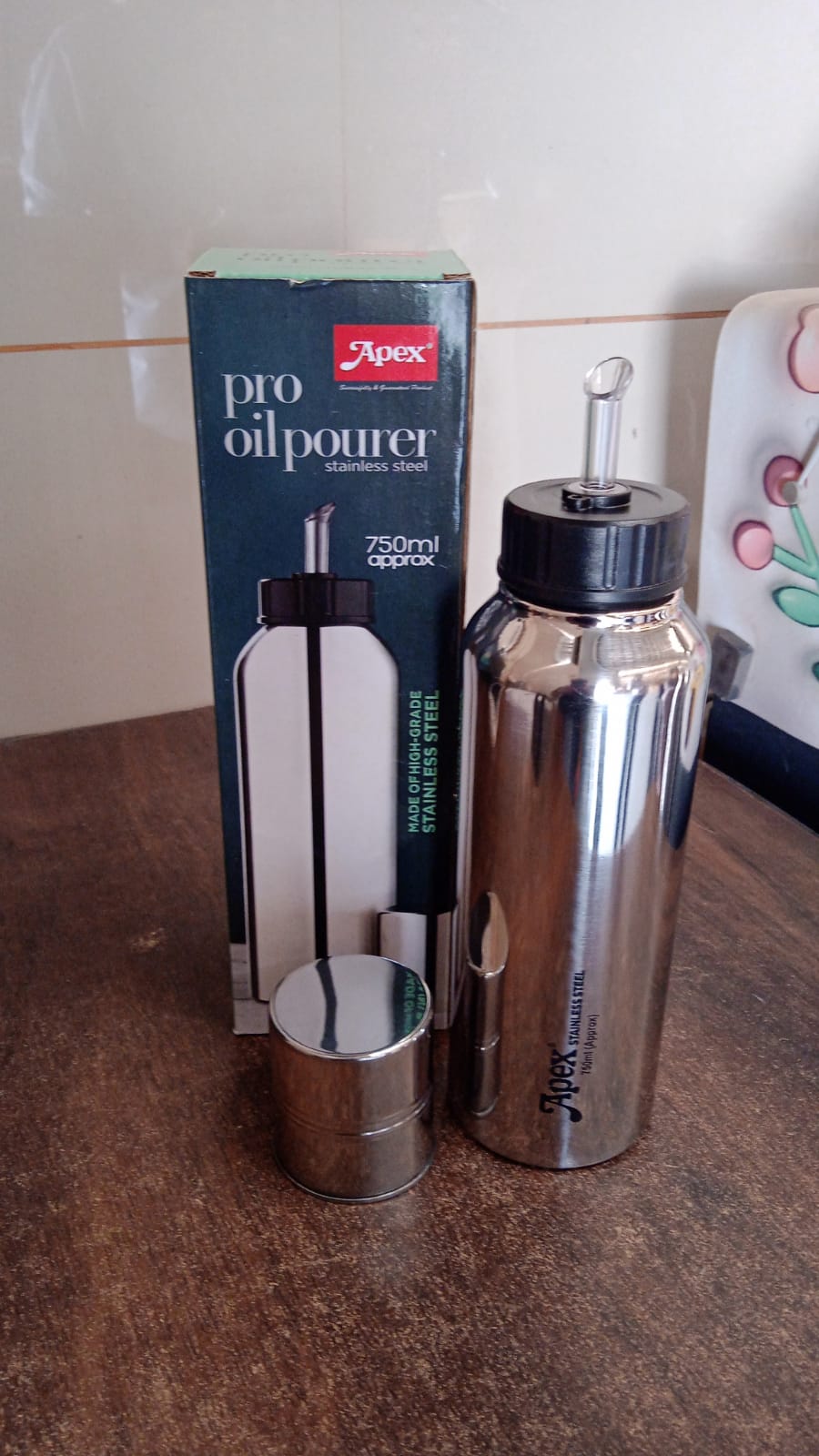 Stainless Steel Oil Pourer 750ml – Leak-Proof & Durable Design